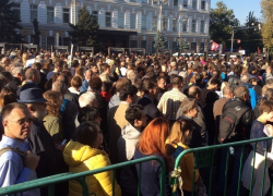 В центре Москвы «пацифисты» избили антифашиста В центре Москвы «пацифисты» избили антифашиста