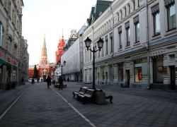 На улице в центре Москвы открылась выставка с портретами актеров На улице в центре Москвы открылась выставка с портретами актеров
