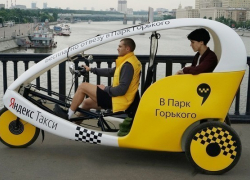 Посетителей парка Горького от метро будут забирать велокэбы Посетителей парка Горького от метро будут забирать велокэбы